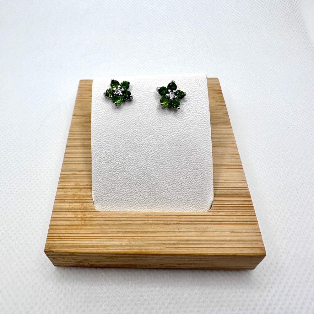 Diopside flower stud earrings s925